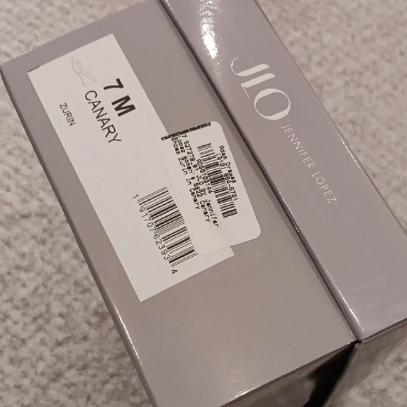 NIB, Jennifer Lopez Canary Zurin Sandals - Picture 12 of 12